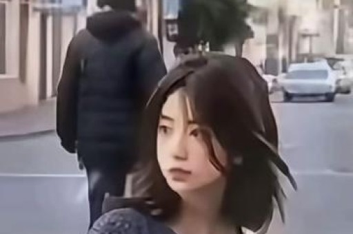 网红司晓迪直播骂白鹿“素颜普通、媚男看不起人”！评论区翻车连闺蜜都拆台蹭热度翻车最快的一次